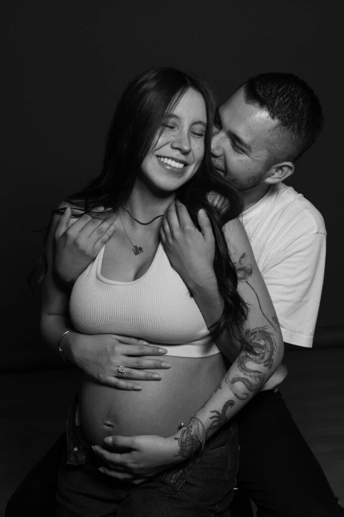 Fotografía de embarazo de alta gama en estudio de autor — Guadalajara